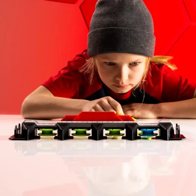 Fat Brain Toys MagShuto Bitwa o Sloty Magnetyczna Gra Zręcznościowa 6+