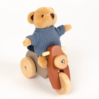 Egmont Toys Miś Alexis na Motorku Vespa
