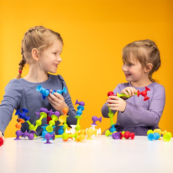 Klocki Przyssawki Fat Brain Toys Squigz – Innowacyjna Zabawa Konstrukcyjna i Sensoryczna (3+)
