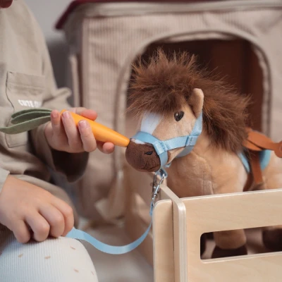 Small Foot Konik w stajni z boksem i akcesoriami