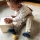 Small Foot Drewniane Pudełko Montessori dla Dzieci 12m+ Edukacyjna Zabawka z Kulkami FSC® 100%, Pomoc Dydaktyczna Ucząca Zrozumienia Znikania Przedmiotów, Wspiera Koordynację Ręka-Oko, Precyzyjny Chwyt i Koncentrację, Idealny Prezent na Roczek