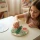 BS Toys Drewniana Mozaika Guzikowa dla Dzieci 4+ Kreatywna Układanka Sensoryczna z Kartami Pracy, Rozwija Motorykę Małą, Koordynację Ręka-Oko i Wyobraźnię Przestrzenną, Wykonana z Ekologicznego Drewna FSC, Idealna Zabawa Edukacyjna i Terapeutyczna