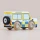Drewniany Samochód Policyjny Bobby Le Toy Van Classic Car No. 40 GT250 | Brytyjskie Autko Retro dla Dzieci 2+, z Ekologicznego Drewna Brzozowego i Bukowego FSC, Pojazd Montessori Wspierający Chwyt i Wyobraźnię, Plakat w Zestawie.