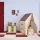 Kid’s Concept Play House Tent Dusty Blue Check to przytulny namiot w kształcie domku