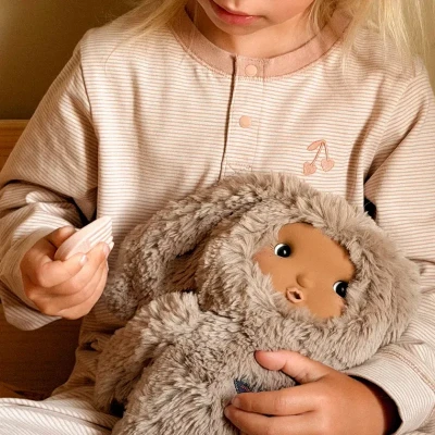 Liewood lalka przytulanka pluszowa z uszami królika Miko Ryo Oat 41 cm