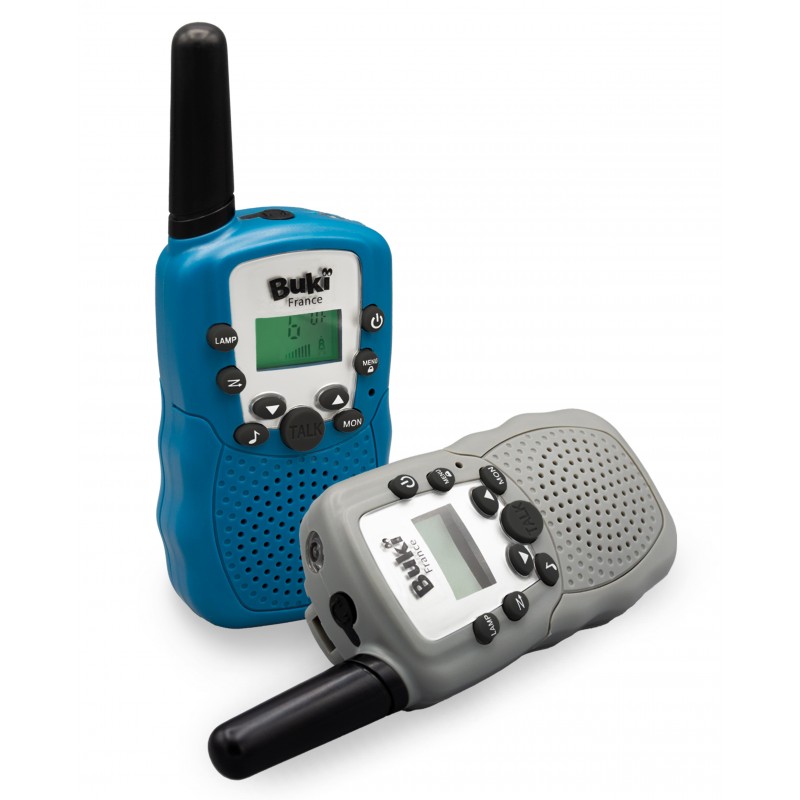 Buki TW06 – walkie-talkie dla dzieci z zasięgiem do 3 km to zestaw dwóch krótkofalówek dla dzieci od 8 lat, które lubią zabawy w odkrywców, agentów, podróżników czy poszukiwaczy przygód.