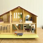 Mentari drewniany domek dla lalek z mebelkami Cedar Chalet