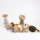 Kręgle Leśni Przyjaciele marki Egmont Toys to zestaw miękkich, pluszowych kręgli przedstawiających sympatyczne leśne zwierzęta.