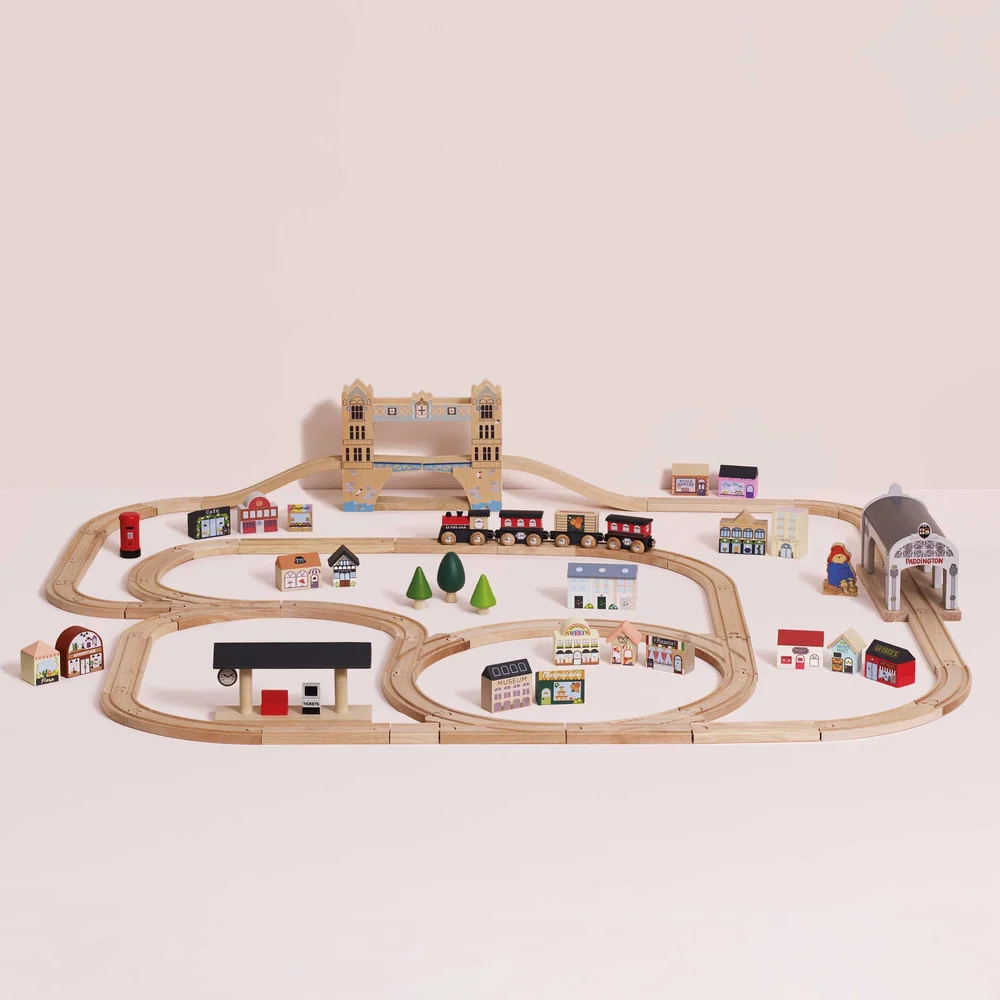 PB6050-Paddington-Train-Set-1.webp