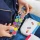 Prezent dla dziecka 6 lat i starszych – Coggy Fat Brain Toys łamigłówka edukacyjna, zabawka do podróży bez ekranu, rozwój logicznego myślenia i wyobraźni przestrzennej