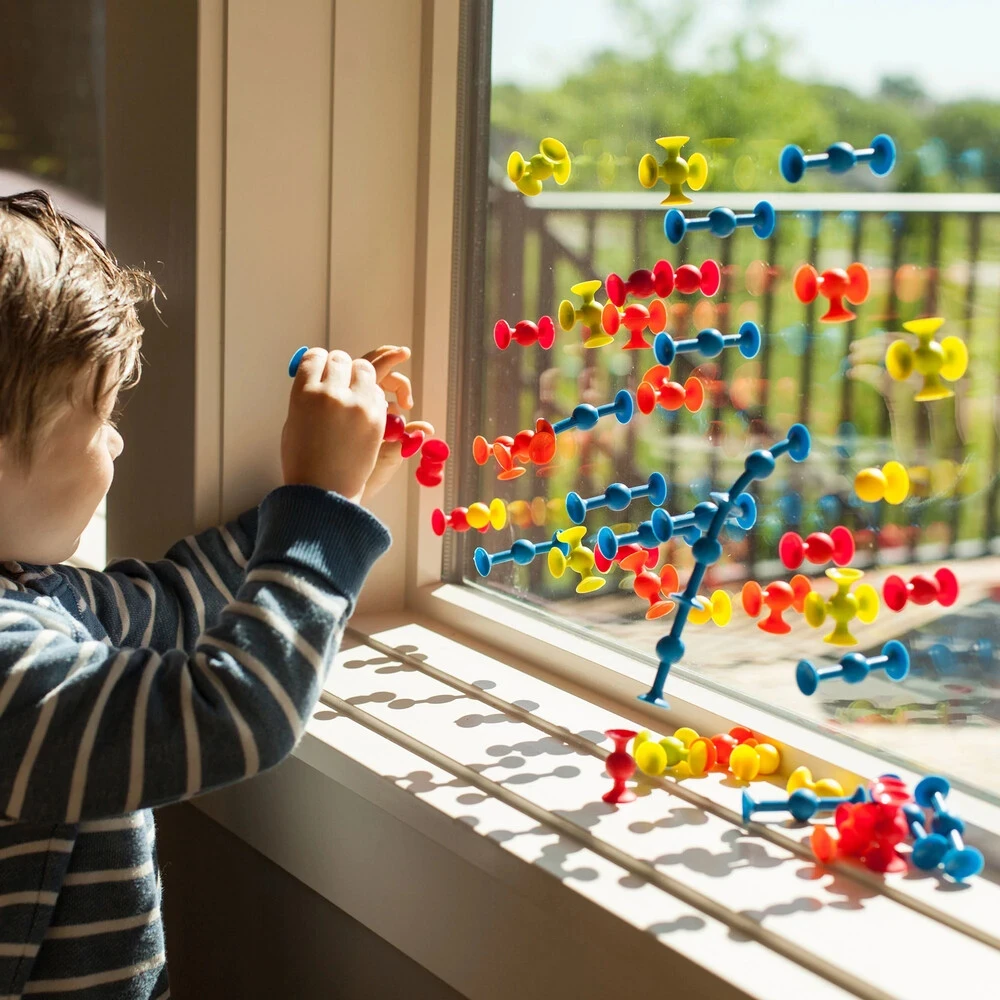 Fat Brain Toys Mini Squigz, zabawka konstrukcyjna, zabawka dla dzieci 5+, zabawka edukacyjna  , rozwój motoryki małej, zabawka sensoryczna  , prezent dla dziecka, bezpieczna zabawka, zabawka bez BPA, nauka przez zabawę  , zabawka do budowania
