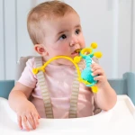 Gumlii Sensoryczny Gryzak Silikonowy z Grzechotką i Zaczepką Mobi 0m+