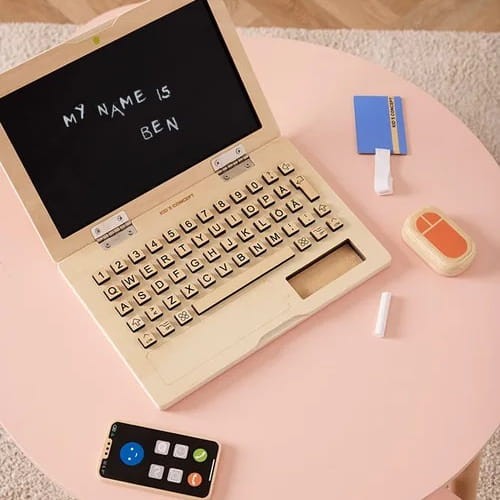 Kid’s Concept drewniany zestaw biurowy laptop myszka telefon 3+ – zabawka dla dziecka, prezent dla chłopca i dziewczynki, FSC zestaw do odgrywania ról pracy