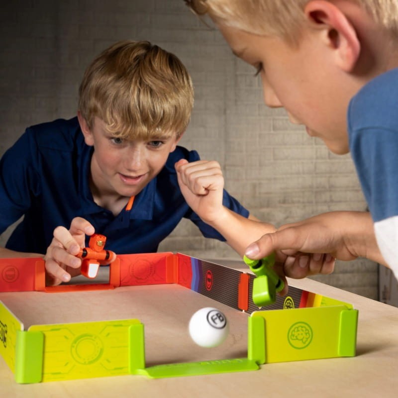 Fat Brain Toys boisko do gry Stadion + piłkarzyki Foosbots