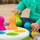 Fat Brain Toys SpinnyPins sorter sensoryczny 18m+ – zabawka dla dziecka, prezent dla chłopca i dziewczynki, interaktywny sorter do rozwoju motoryki i zmysłów