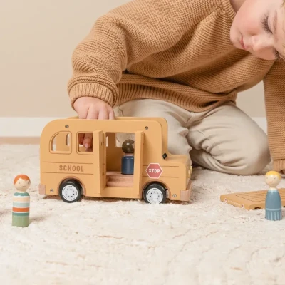 Little Dutch autobus szkolny autko z figurkami