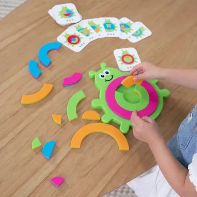 Fat Brain Toys zabawka edukacyjna układanka Bugzzle