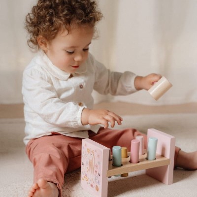 Little Dutch drewniana przebijanka zabawka motoryczna z młotkiem Fairy Garden