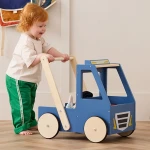Kids Concept drewniany pchacz autko