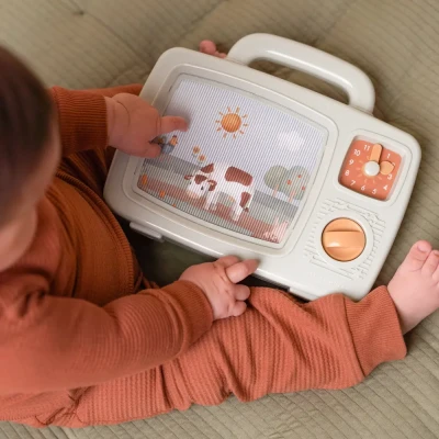 Telewizorek Muzyczny z Pozytywką Little Farm Little Dutch 12m+
