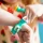 Sensoryczna Biżuteria do Projektowania Fat Brain Toys Plip Charms Teal | Zestaw z Turkusową Bransoletką i Pierścionkiem dla Dzieci 4+, 8 Kolorowych Charmsów z Systemem Plip Connect, Kreatywny Fidget Toy Wspierający Motorykę Małą.