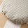 Kid’s Concept poduszka podłogowa Stripe 60 cm okrągłe siedzisko w paski do namiotu tipi kącika czytelniczego. Miękka poduszka na podłogę z bocznym uchwytem ze zdejmowanym pokrowcem 1000855 z poliestru z recyklingu dla dzieci / do pokoju dziecka.