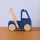 Kid’s Concept drewniany pchacz ciężarówka – zabawka dla dziecka 12m+, prezent dla rocznego dziecka, pchacz FSC do nauki chodzenia i motoryki