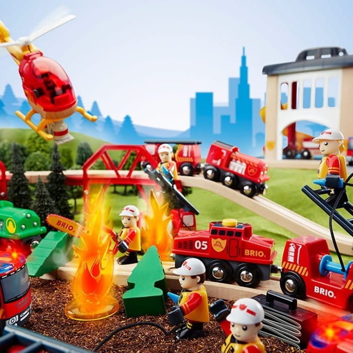 BRIO World Pociag Straży Pożarnej Rescue Firefighting Train