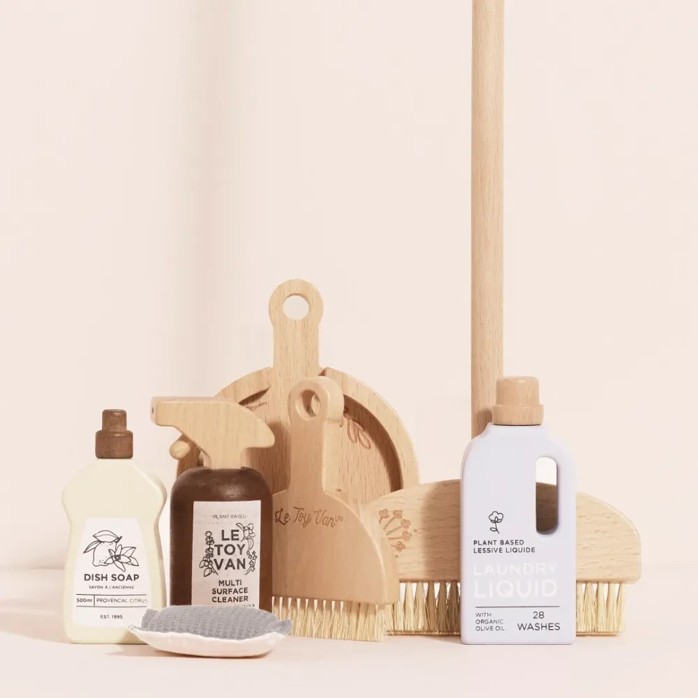Le Toy Van drewniany zestaw do sprzątania dla dzieci