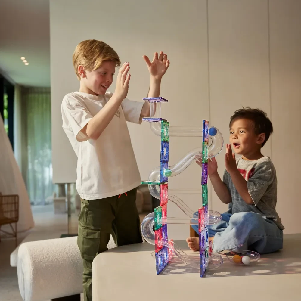 Cleverclixx kulodrom z klocków magnetycznych Ball Run Creative Pack Pastel 70 elementów