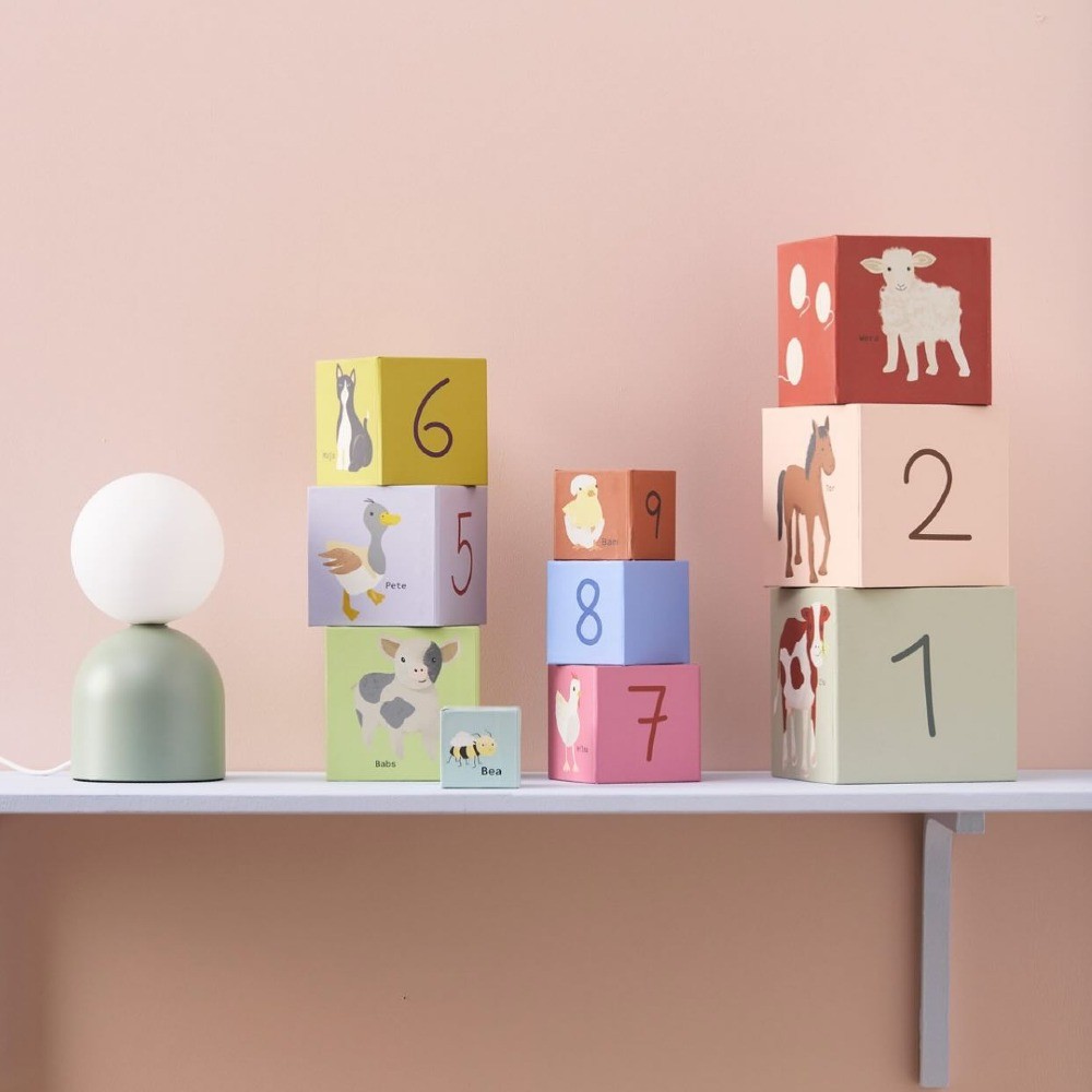 Kids Concept kartonowe pudełka do układania dla rocznego dziecka