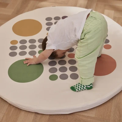 Mata do Zabawy Dwustronna 110 cm Amortyzacja 5 cm i Gra Ludo Kid’s Concept 3m+