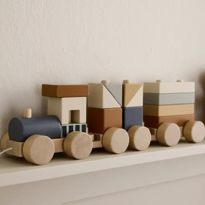 Kids Concept drewniany pociąg do ciągnięcia z klockami dla rocznego dziecka
