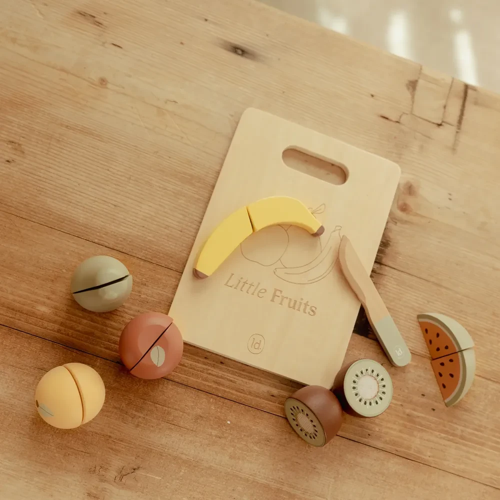 Little Dutch drewniana deska do krojenia z owocami