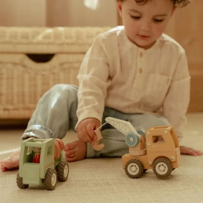 Little Dutch autko drewniana ciężarówka z dźwigiem