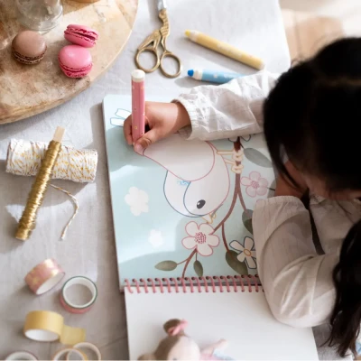 Little Dutch kolorowanka z kredkami zestaw kreatywny Rosa & Friends