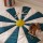 Kid’s Concept Dwustronna Mata do Zabawy Circus Teal 112 cm – Miękka Mata dla Niemowląt 0+ | Pikowana Mata Bawełniana XXL do Nauki Raczkowania, Stylowy Element Wyprawki, Idealny Prezent na Baby Shower i Prezent dla Niemowlaka.