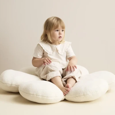 Kids Concept poduszka podłogowa Kwiatek