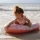 Dmuchany Pontonik i Basenik 2w1 Little Dutch Dreamy Mermaid | Różowy Ponton dla Dzieci 3+ (do 18 kg), z Motywem Syrenek z Wytrzymałego PVC, Wspiera Bezpieczne Oswajanie z Wodą i Wakacyjną Zabawę w Ogrodzie oraz na Plaży.