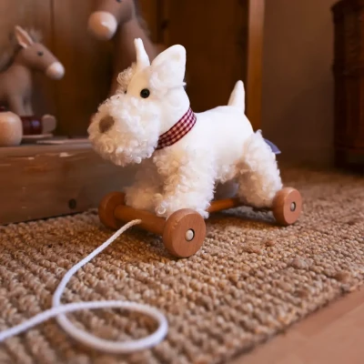 Egmont Toys zabawka do ciągnięcia Piesek Lola