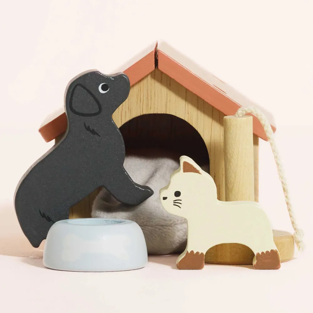 ME043-pet-set-cat-dog-shelter-wooden-toy-animal-dollhouse-sustainable-eco-gift-boy-girl-wood-red-black-blue-stem_5.webp