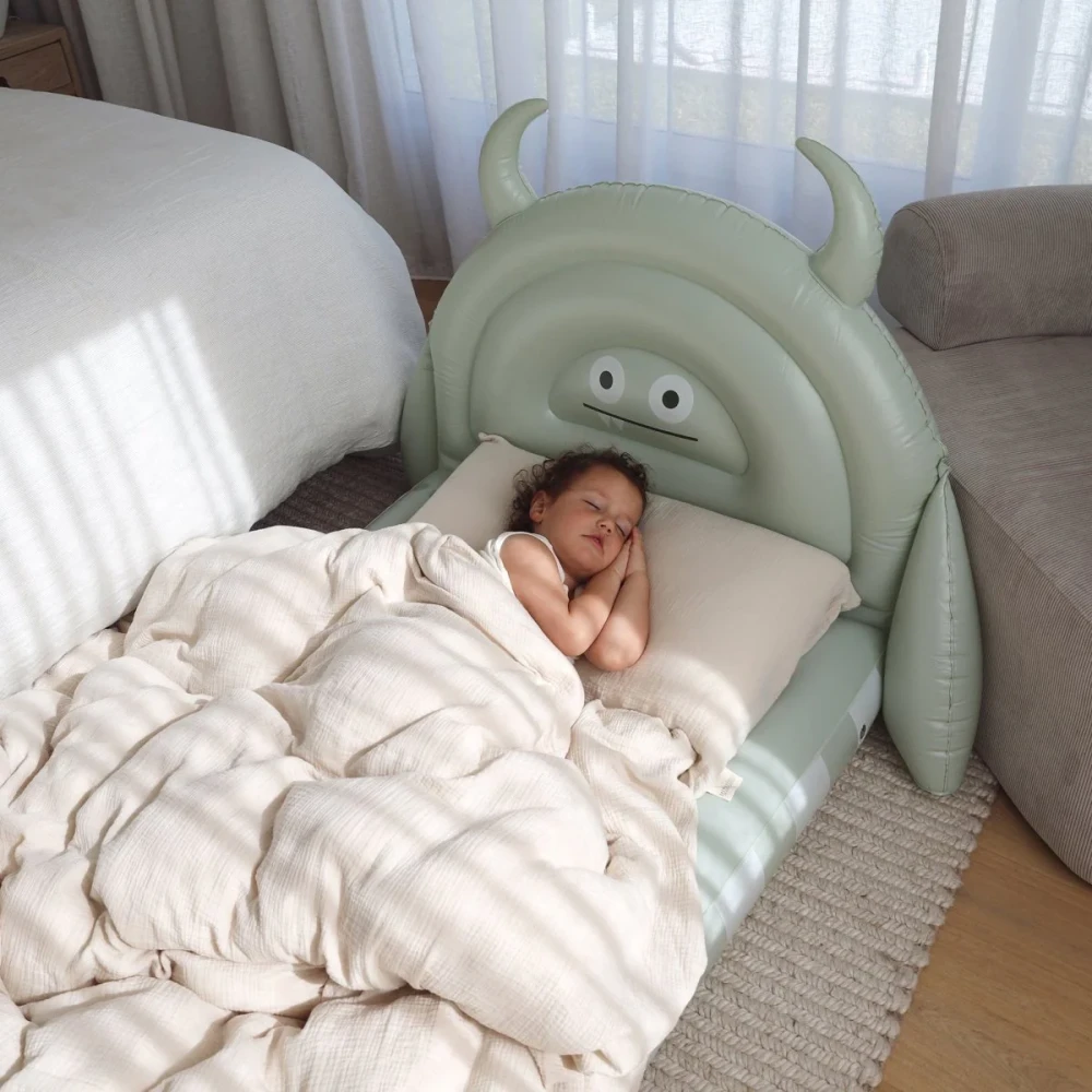 Dmuchane łóżko dziecięce Monster – komfortowy sen i magiczna strefa przygód